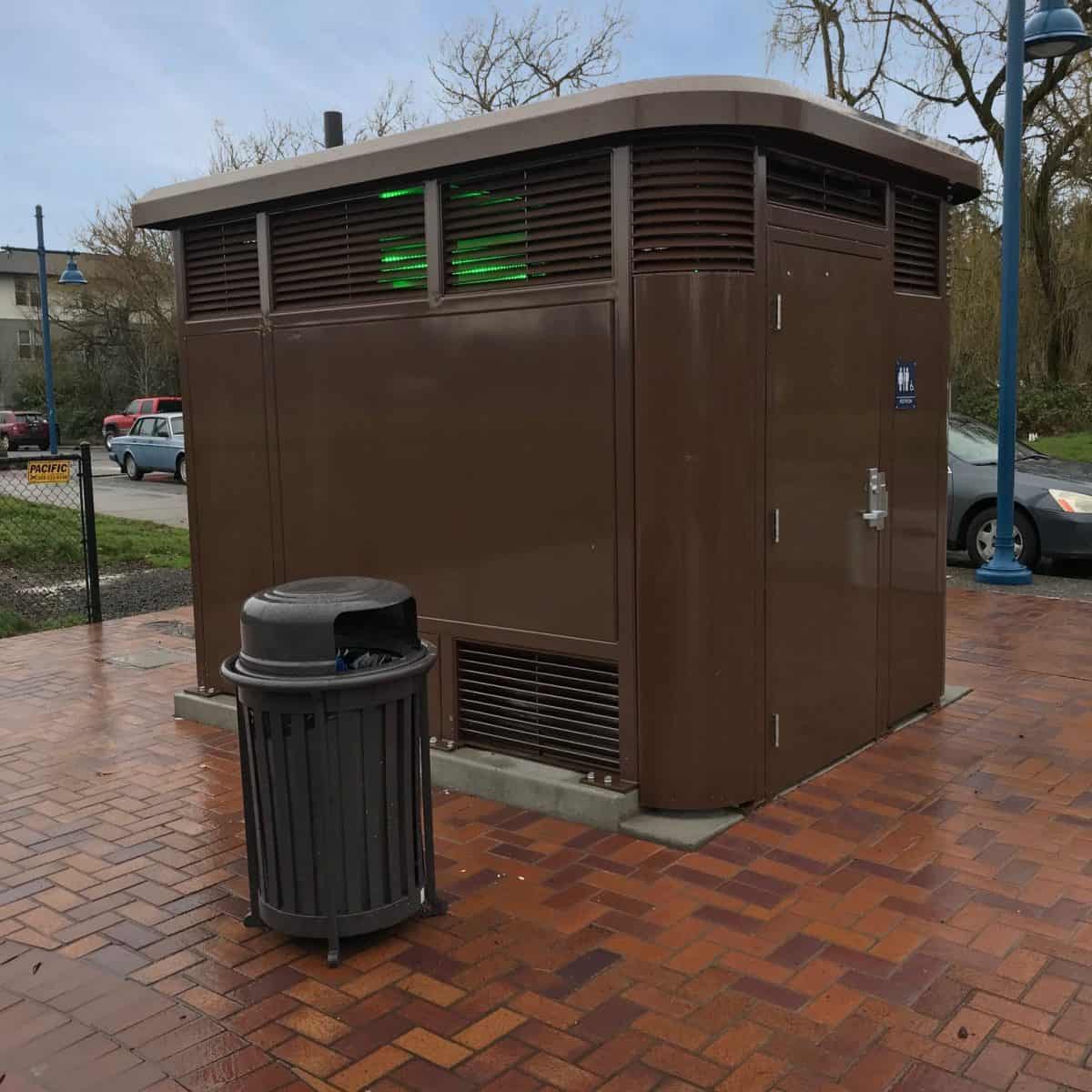 Prefabricated Metal Restroom for Urban Location