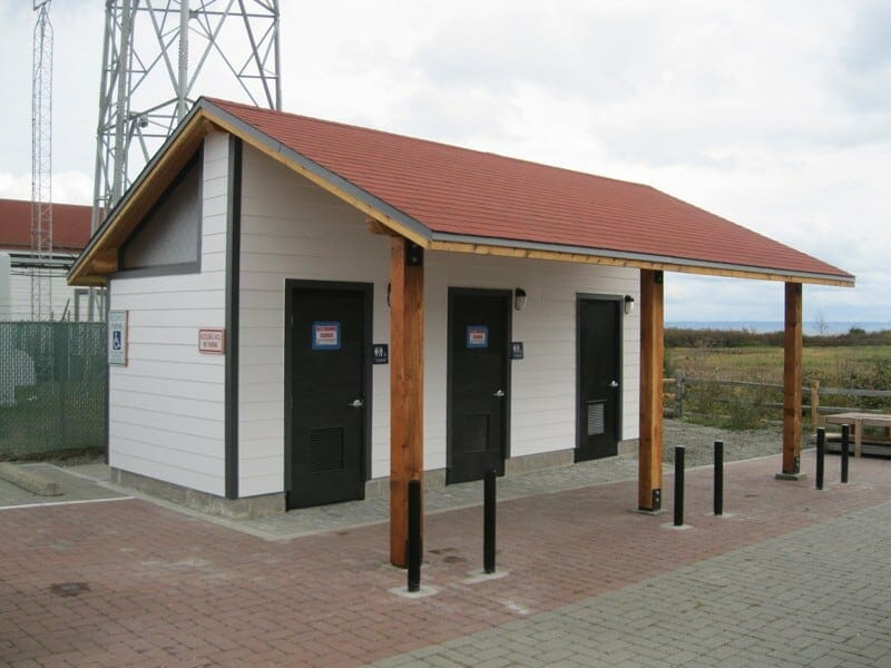 Covered Breezeway with Finished Timber Post Supports
