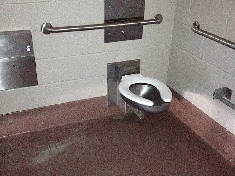 Clean Custom Epoxy Floor and Baseboard