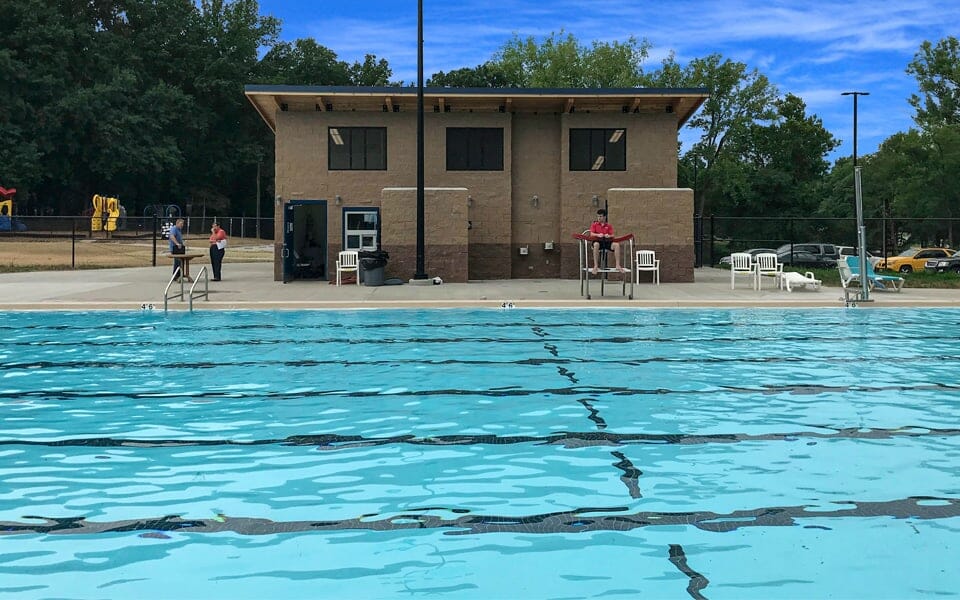 Aquatic Building for Public Pool and Playground