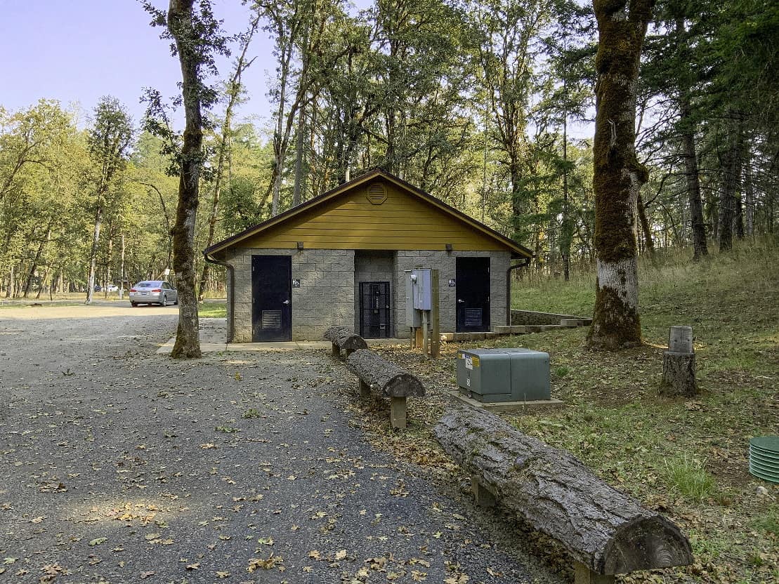 medium-shower-building-restroom-with-steel-features Medium Sized Shower Building with Toilets at Community Campground Site
