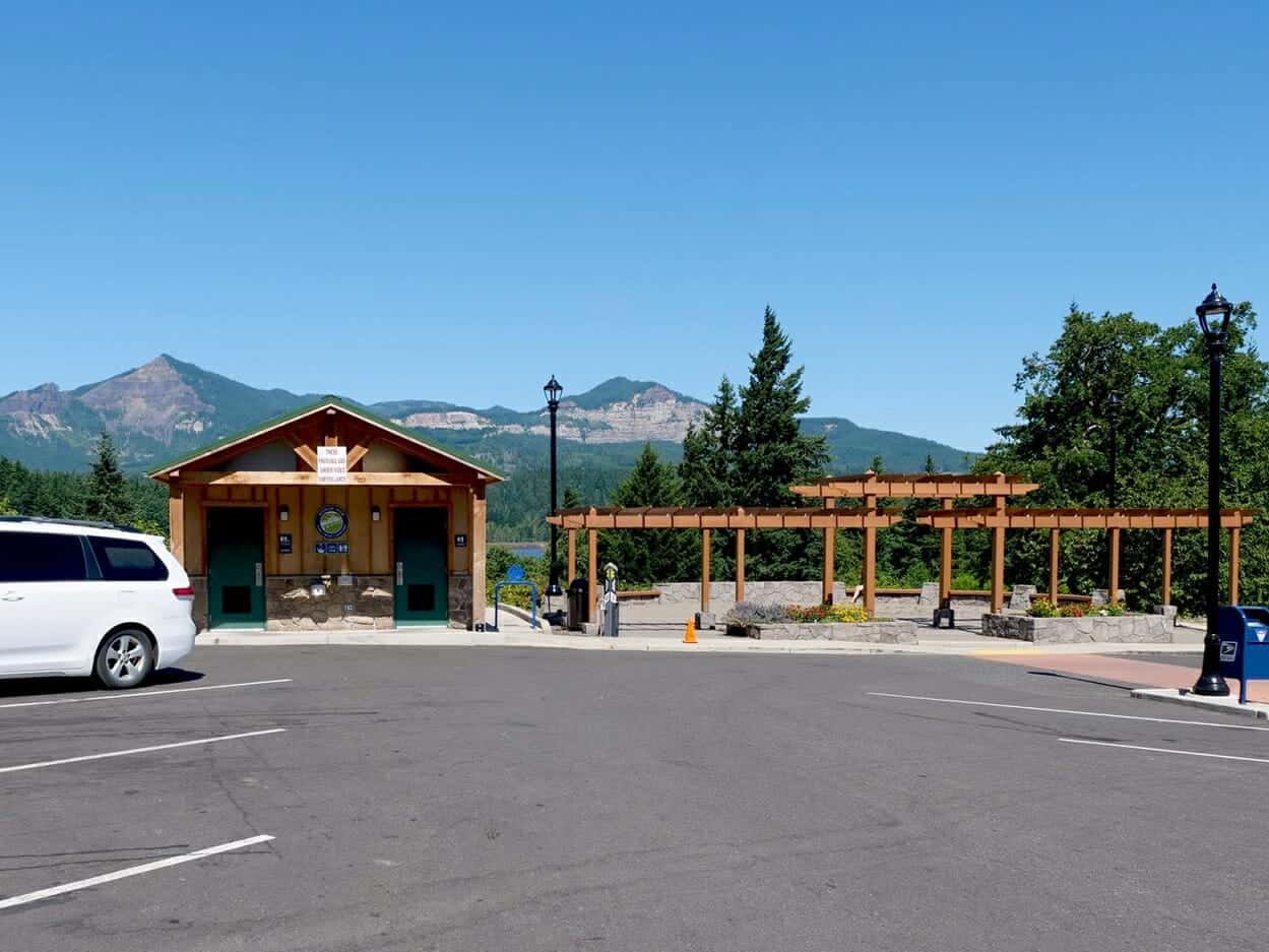 Natural Board and Batten Exterior on Nature Viewpoint in Oregon