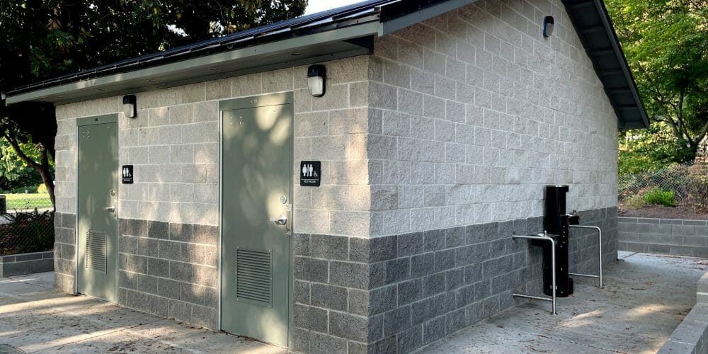 Lake Oswego Restroom Building