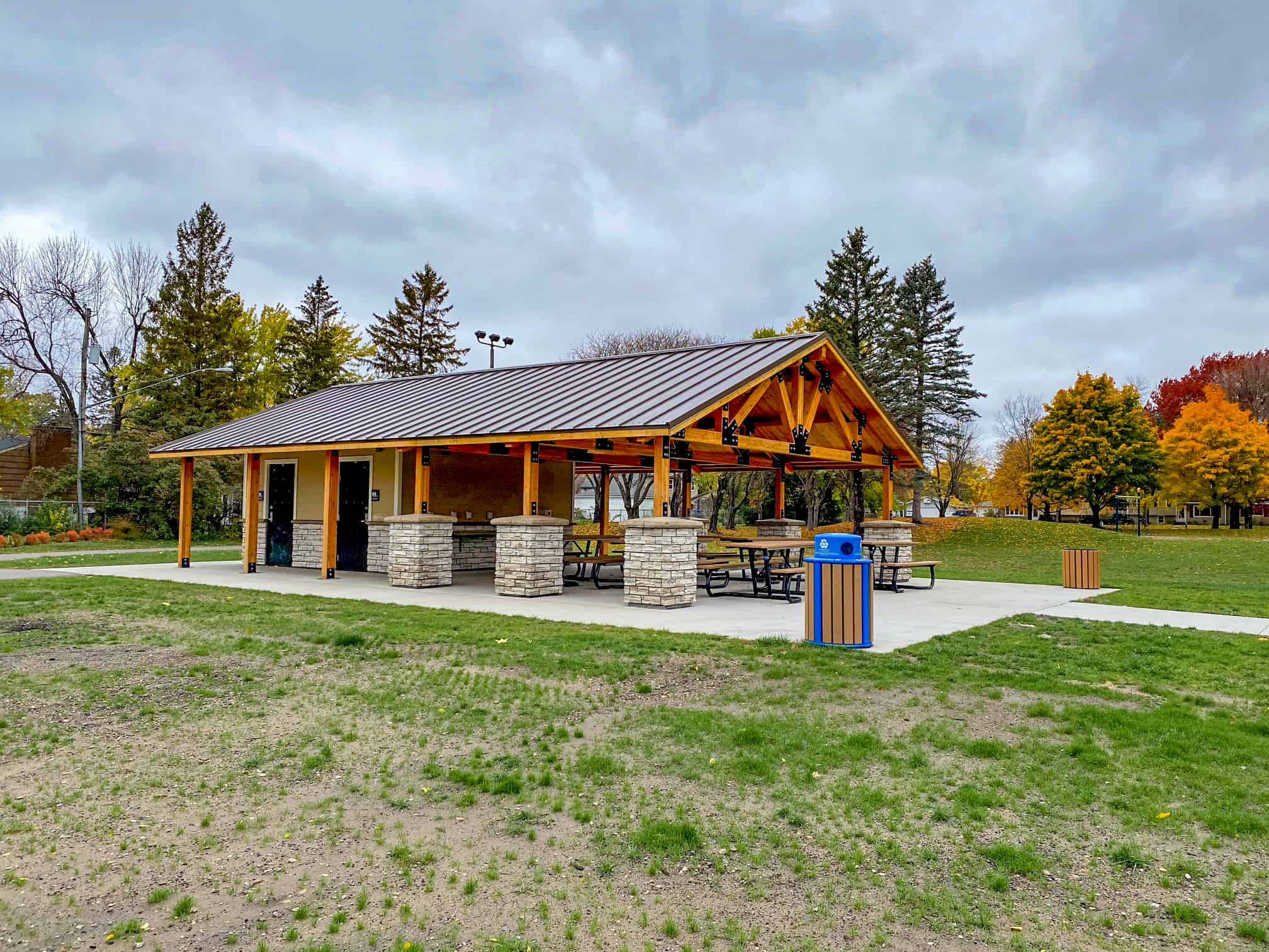 Sunny Square Park Building