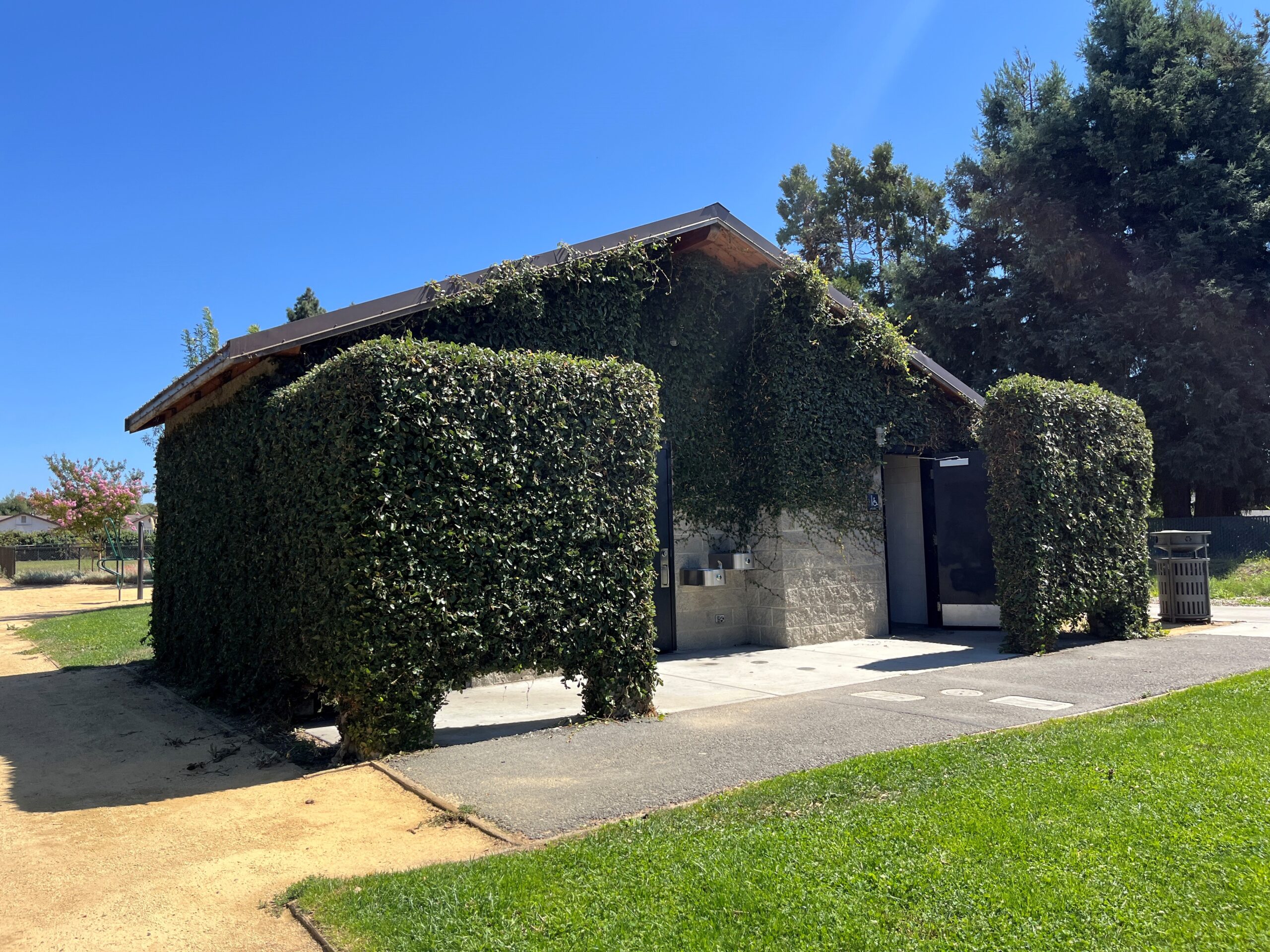 Edendale Park Restroom