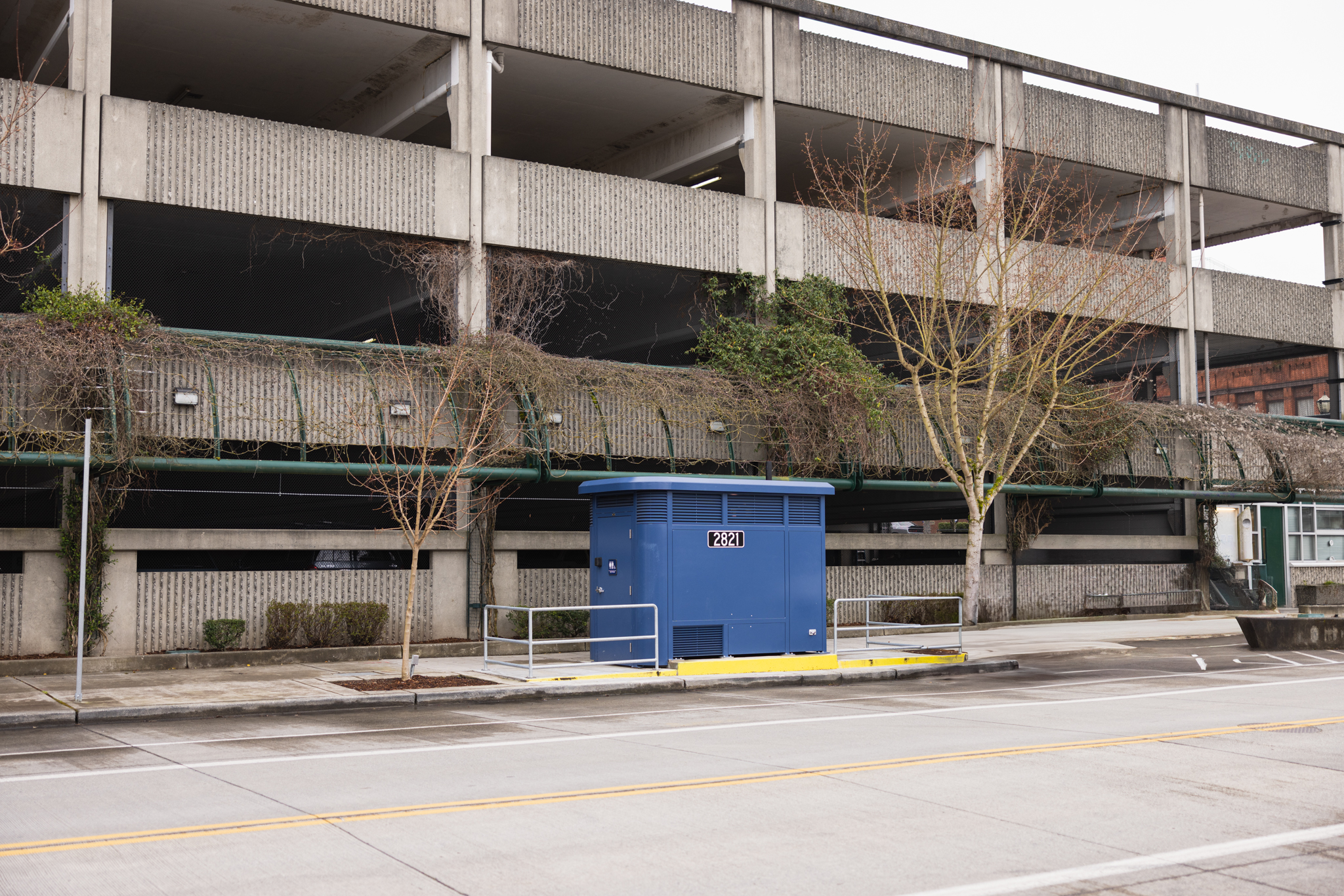 Everett Sidewalk Restroom, WA_small-14 owntown Sidewalk Restroom in Everett, Washington