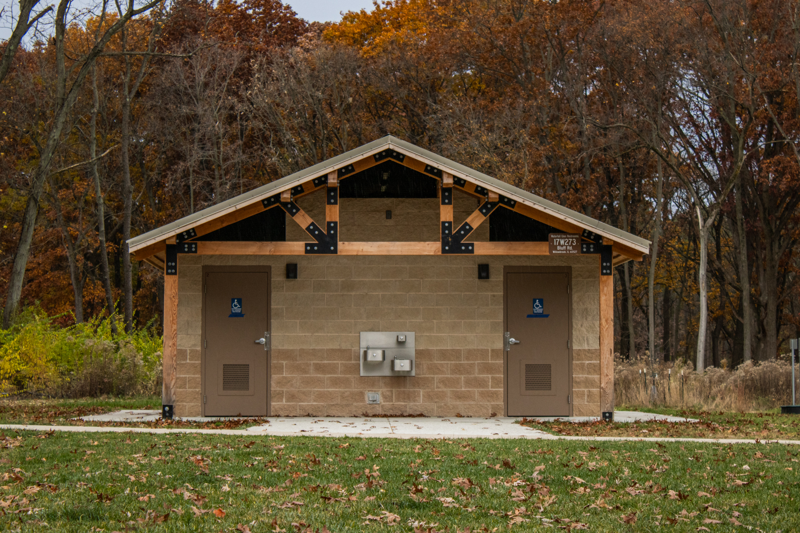 flush restroom buildings